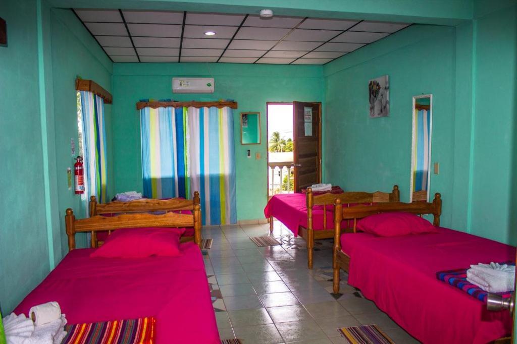 Hilltop Horizon Guesthouse San Ignacio Exterior foto