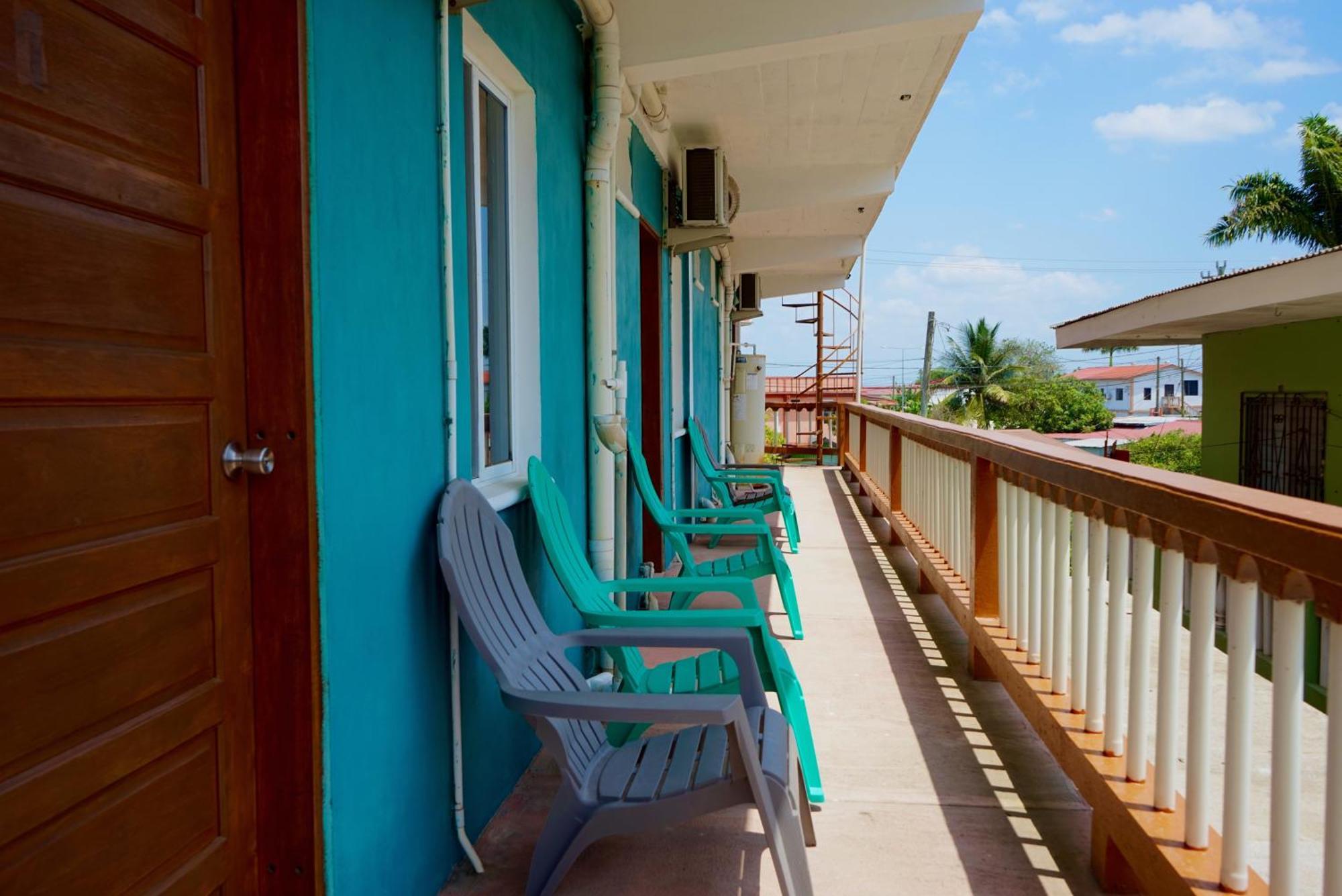Hilltop Horizon Guesthouse San Ignacio Exterior foto